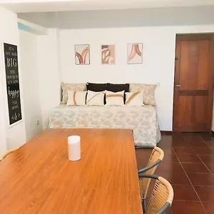 Entre Vides - Departamento Con Cochera Centro Apartamento
